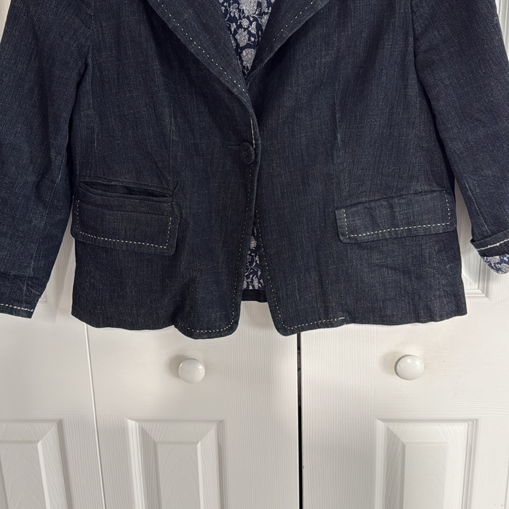 Talbots Dark Wash Denim Blazer Jacket Blue/White Stitching Floral Lining - 12 - Picture 5 of 8